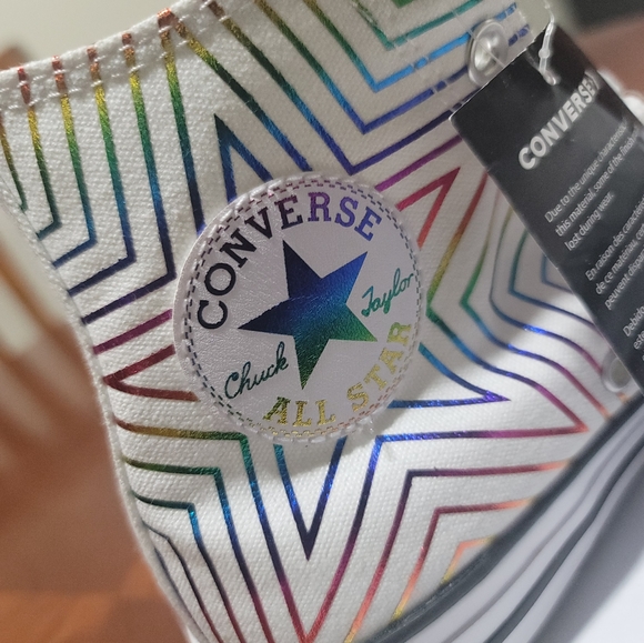 Converse - Picture 2 of 5